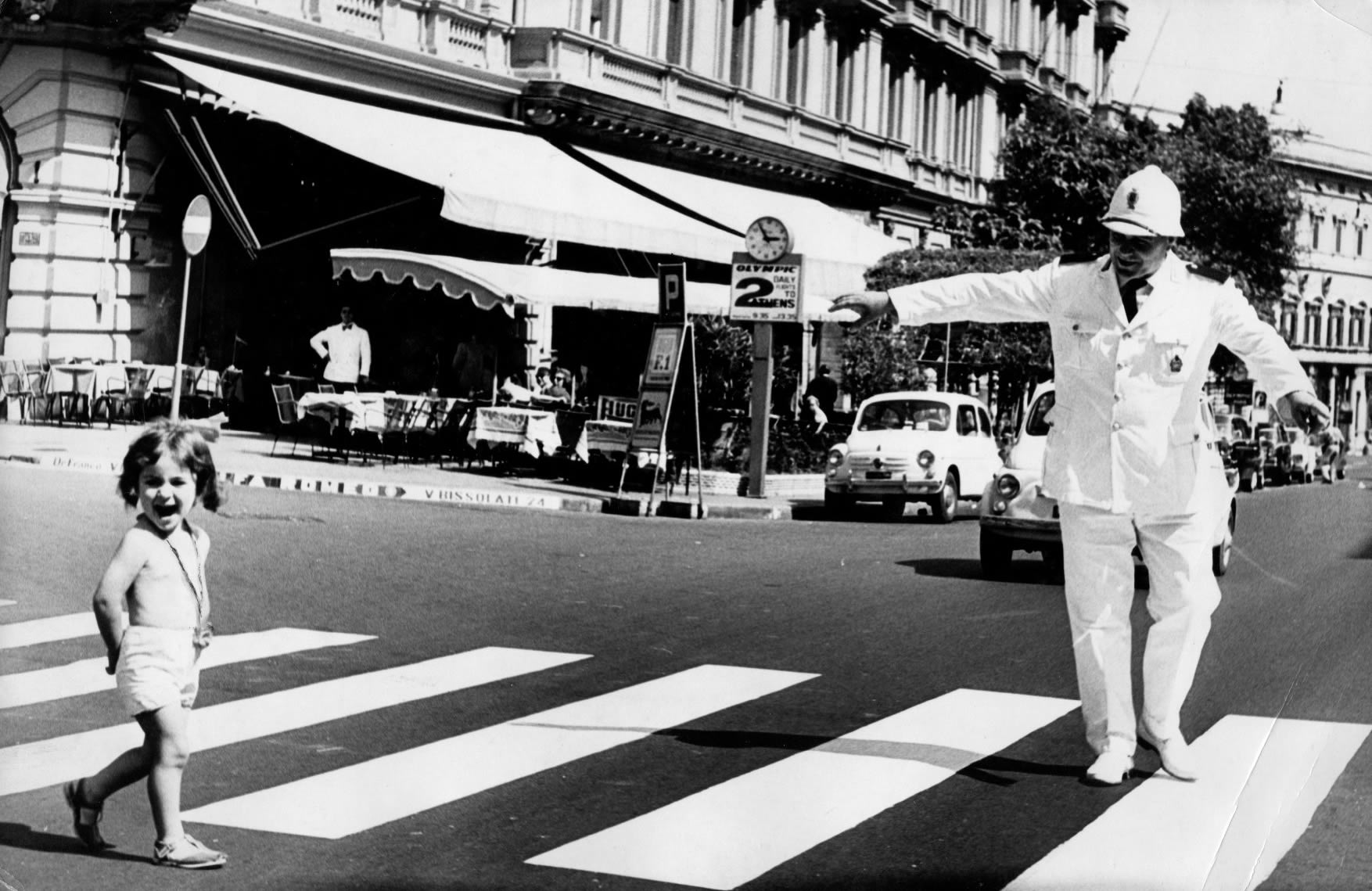 Topless senza Censure 1964 Roma – I primi topless incominciano ad apparire a Capri, Saint Tropez e Portofino.