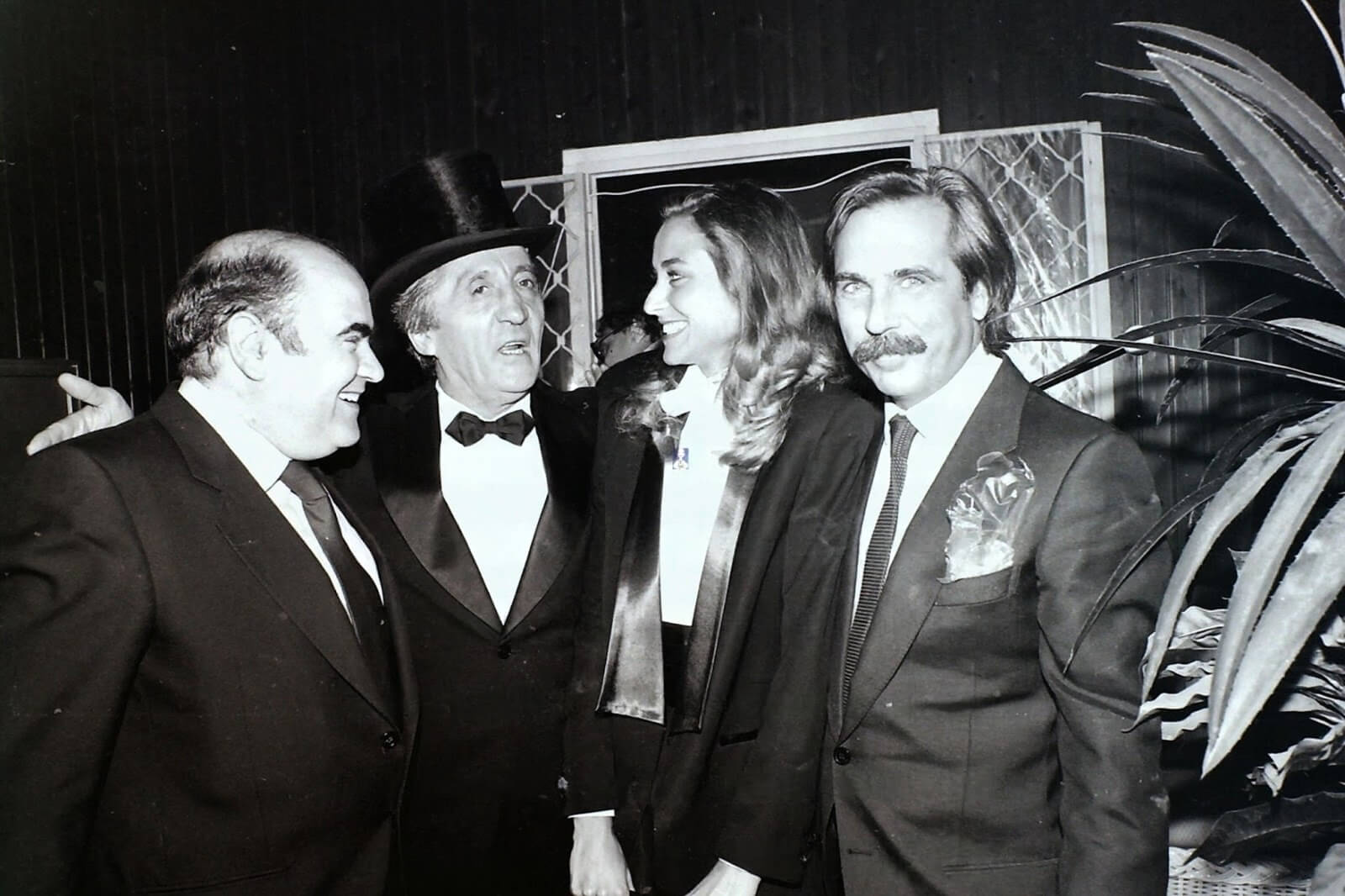 Mimmo Cavicchia con Giacomo Alexis,Loredana e Umberto Boserman 1984 foto marcellino radogna